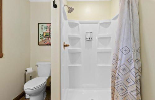 The Goat House Waterfront Hottub Stargazing - Foto 73