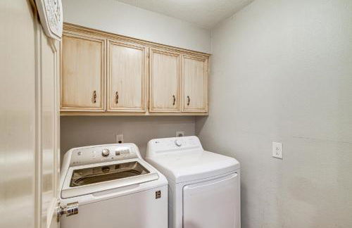 Dog-Friendly Cypress Vacation Rental with Lanai! - Foto 34