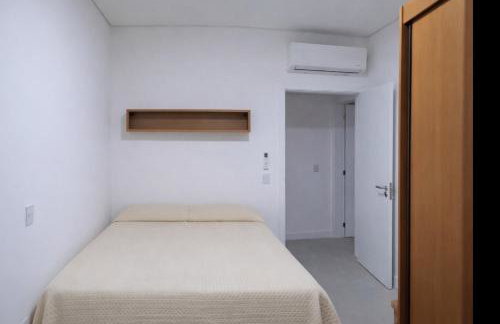 Luxo e exclusividade - Apartamento a 30m da praia da Cachoeira Floripa - Foto 18