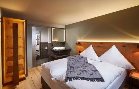 Black Forest Lodge - Photo 80