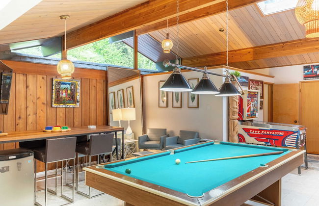 Oceanfront w/ Game Room, Fire Pit, Panoramic Views Angels Landing by Avantstay - Photo 19