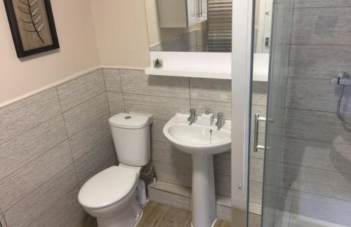 Cosy Apartment in Private Courtyard - Photo 8