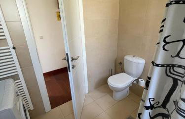 Sea View Serenity 3BR Home near Beach & Town - Foto 4