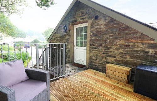 Loft Apartment - Photo 15