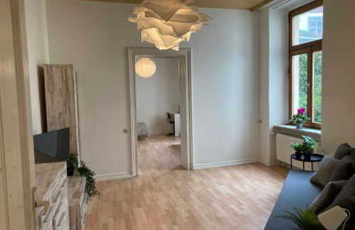 Cosy, new furniture, 10min walk to train station - Foto 6