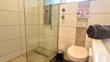 Moderne Wohnung mit Balkon und top Anbindung - Foto 2