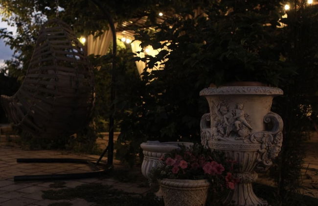 Cross Apartments and Tours - Photo 50