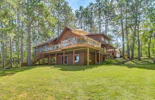 Waterfront Escape on Big Sand Lake with Private Dock - Foto 35