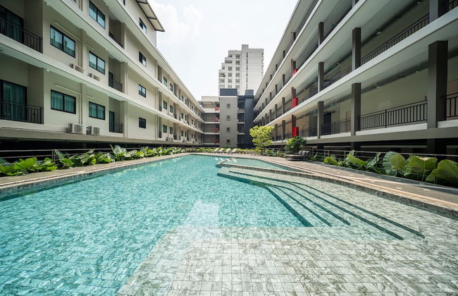 College Haus - Photo 32