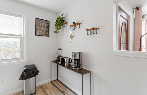 NEW! Quiet Family House near the Casino - Foto 30