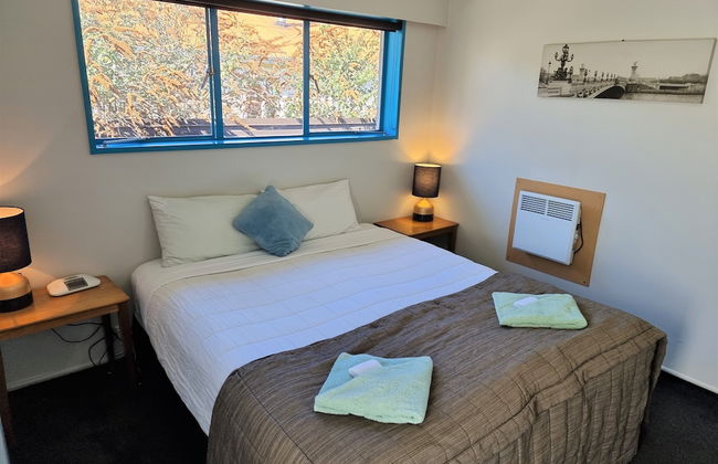 Alpine Motel - Photo 7