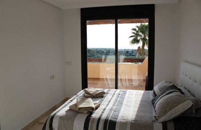 Beautiful Flat Near Golf Courses With sea Views - Photo 2