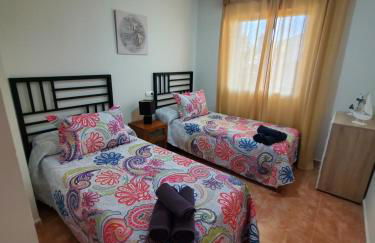 Ático dúplex con piscina privada y vistas al mar en Paraíso de Vera! - Foto 33