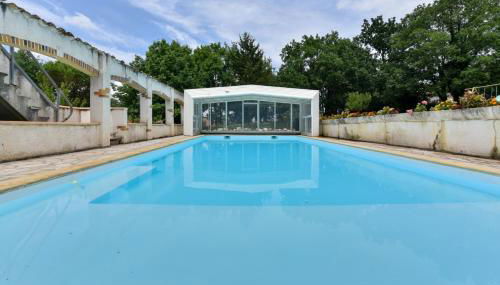 Maison plain pied mitoyenne avec piscine partagée et terrain arboré - Foto 2, Other