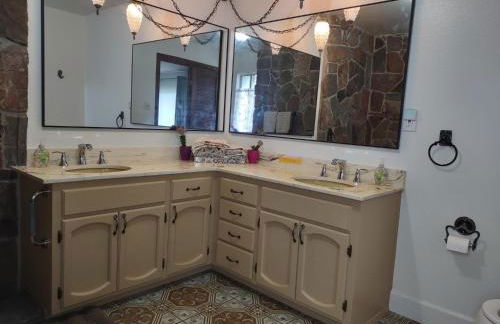 Custom Home - Beach close/convenient to everything - Foto 13