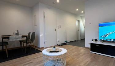 Moderne Wohnung Karlsruhe Neureut, Fußbodenheizung - Regendusche - Waschmaschine - Stellplatz - Foto 3