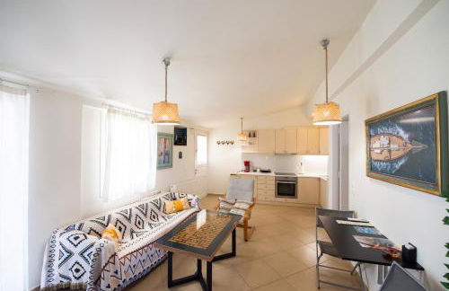 Nadia's Place - Photo 13