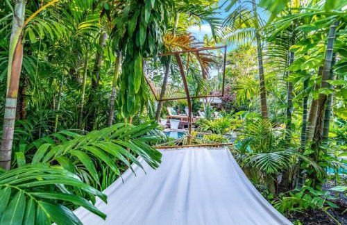 Tropical Jungle Pool Oasis - Foto 10