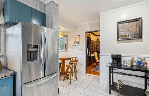 Steps to Edgewater - Sleeps 14 - Fun Game Room Retreat - Foto 32