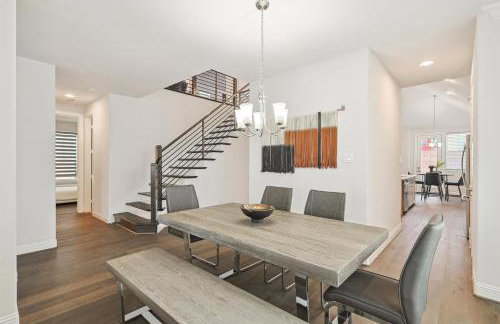 Brand New 5BD 4BA Luxury Vacation Home w Hot Tub - Foto 13