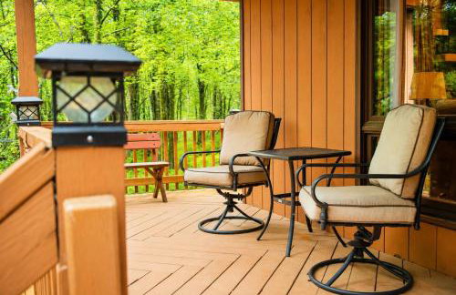 Clocked Out Cabin with Lake Access, Fire Pit, Games - Foto 15