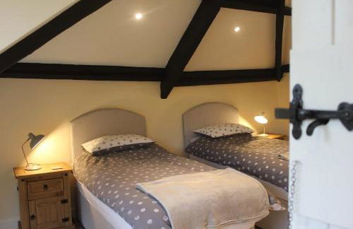 Courtyard Cottage with hot tub and walled garden - Foto 17