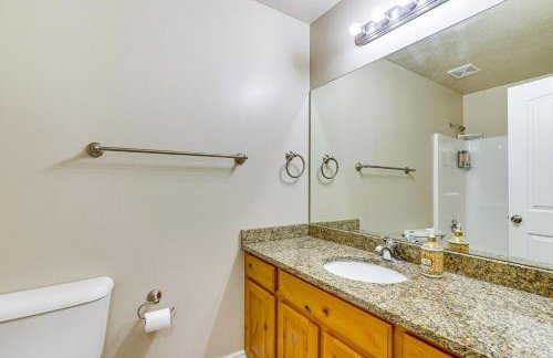 Hike, Golf and Ski Family Home in South Jordan - Foto 19