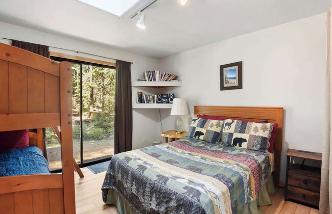 Elm Street Getaway Sleeps 8! - Foto 4