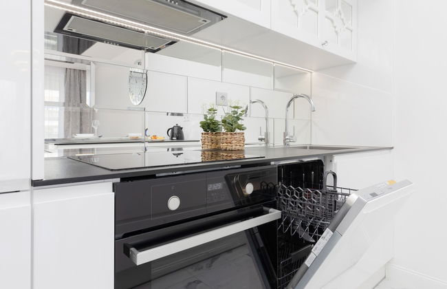 Elegant Apartment Warsaw by Renters - Photo 21