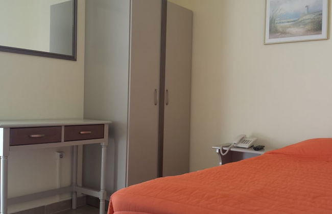 Takis Hotel - Photo 22