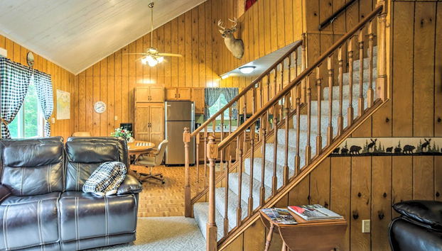 Secluded Woodsy Watersmeet Cabin w/ Fire Pit - Photo 3, Interior