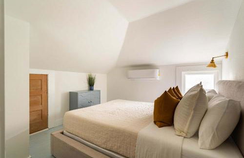 Stay Portland - 3BR - Sleeps 6 - Steps to NW 23rd - Fast WiFi - Foto 18