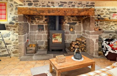 Le refuge de la vallée - 4 à 6 pers - proche de Salers - Foto 11