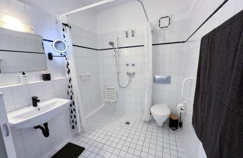 Stadtwald Langzeit-Apartment - Küche - Waschmaschine - S-Bahn direkt - Foto 44