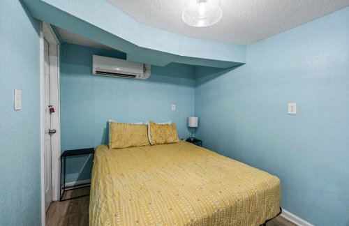 Historic Anchor at M Sleeps 7 Outdoor Shower Mins to Beach & Moody Gardens - Foto 37
