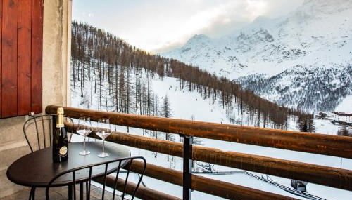 DEER LODGE Mountain view apartment with ski-in access - Foto 2