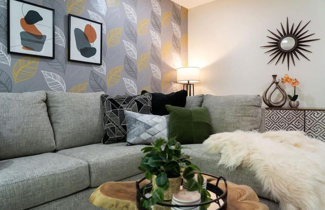 Charming Poconos Retreat With hot tub Fireplace - Foto 33