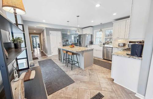 Hot Tub Fenced Yard Perfect Family Retreat Near Chagrin Falls - Foto 12