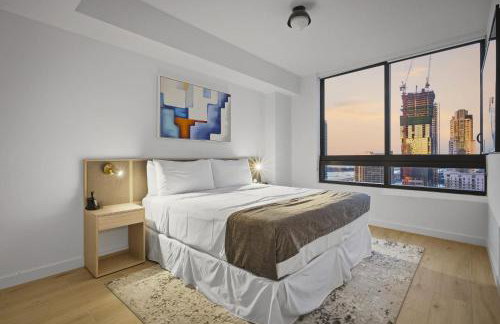 Upscale Downtown Condo Pool Gym & Skyline Views - Foto 3