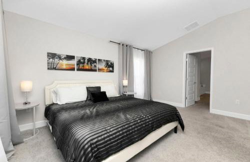 4BR Retreat Near Warm Mineral Springs & Beaches - Foto 16