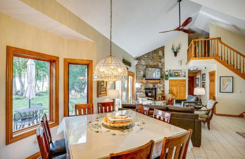 Sturgeon Bay Hideaway with Direct Water Access! - Photo 9