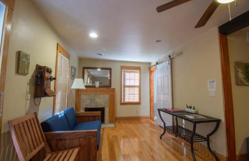 Stay In Ohiopyle in town by the GAP trail, hot tub - Foto 10