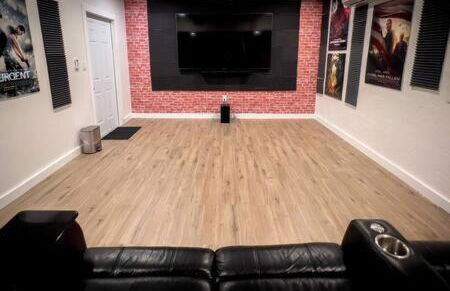 Blisscapade Pool Movie Theater Games Backyard - Foto 16