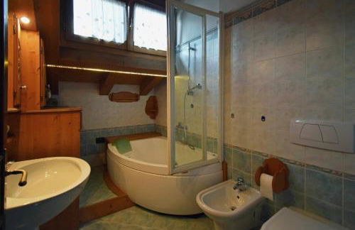 "La Mansarda" in the Dolomites Jacuzzi - Photo 14