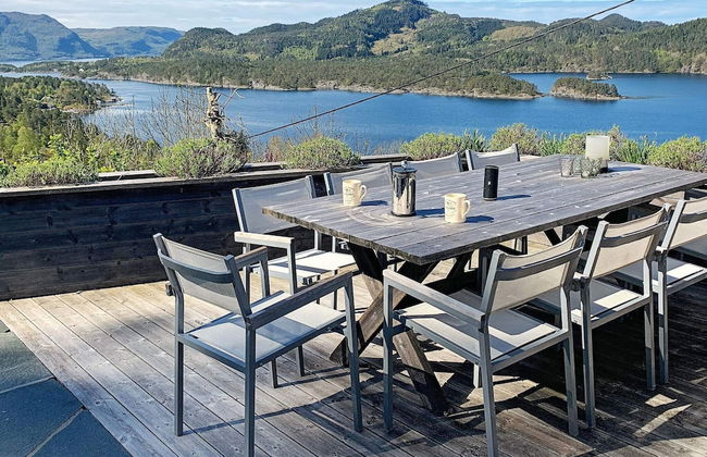 7 Person Holiday Home in Jelsa - Foto 1