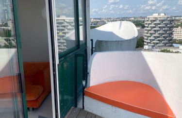 14eme et der étage "Arty" avec 2 chambres et vue panoramique ! - Foto 10