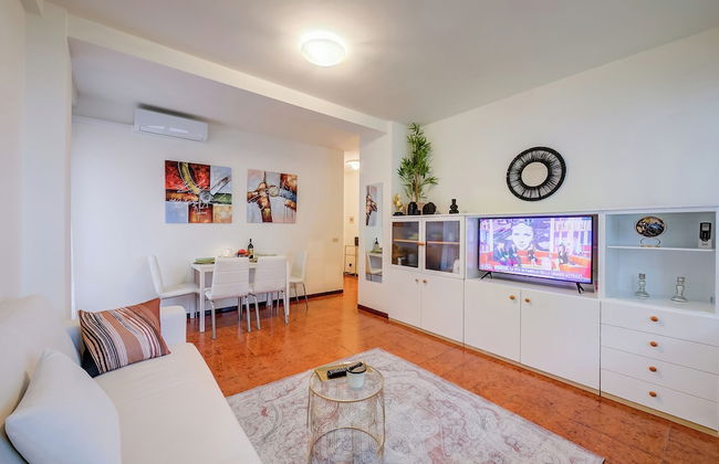 Franka House Terrace Private & Lake View - Photo 10