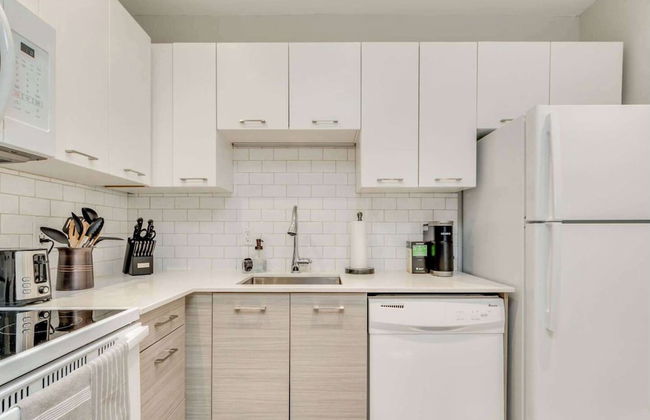 Casa Queen-Unique 2BR Suite- Leslieville - Foto 8