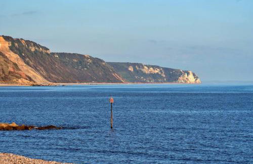 Finest Retreats - Centre View - Photo 26