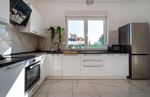 Amazing Apartment In Tinj With Kitchen - Foto 17